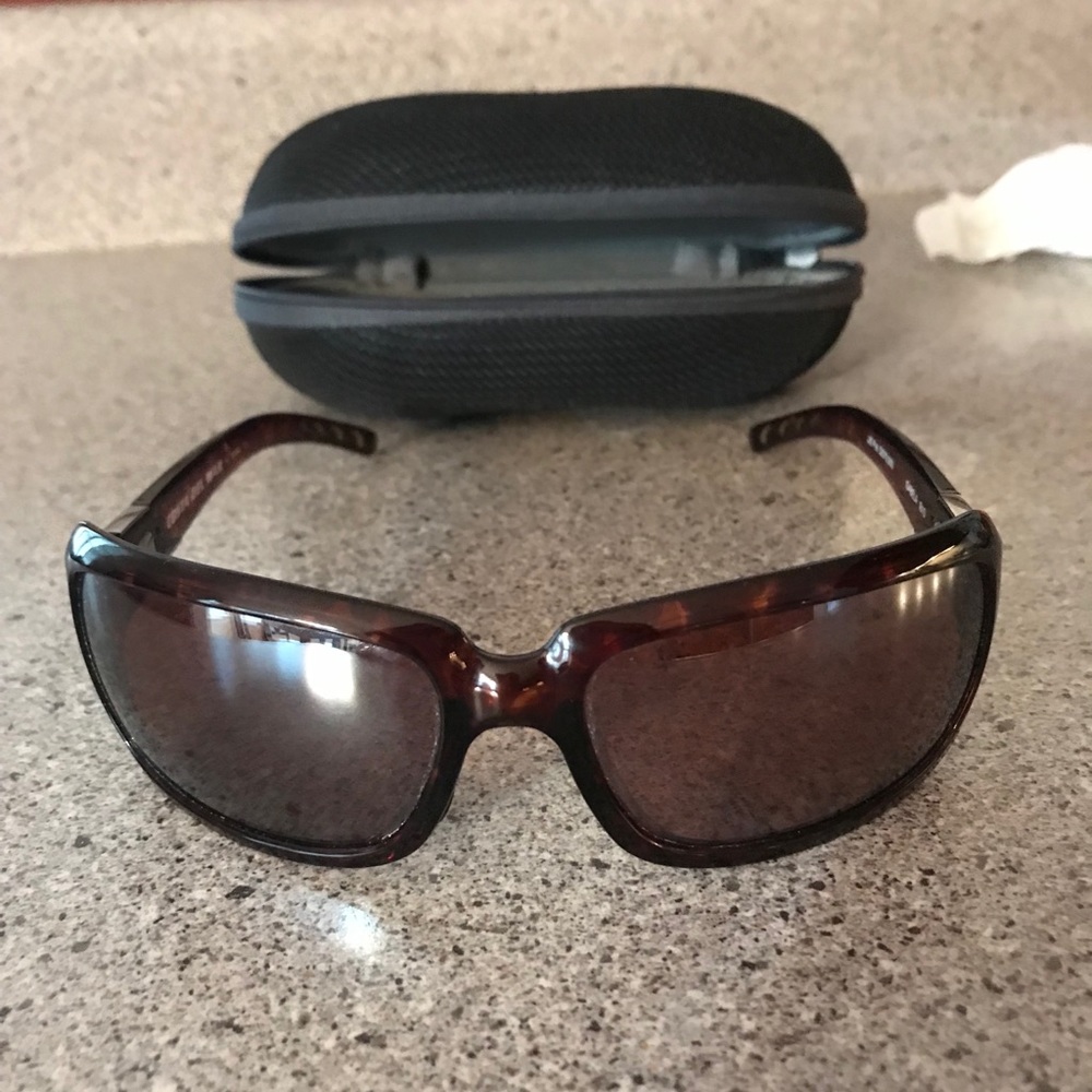 Costa Isabela Sunglasses 580G silver mirror lens